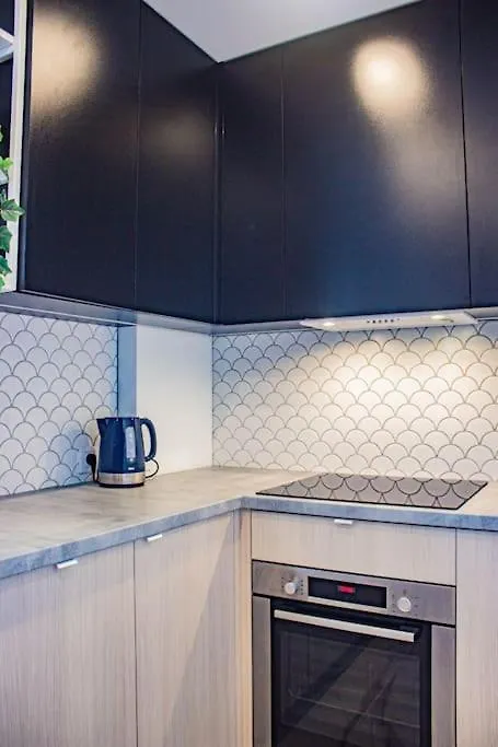 Central Apartment With Balcony And Views, Old Town, Metro 바르샤바